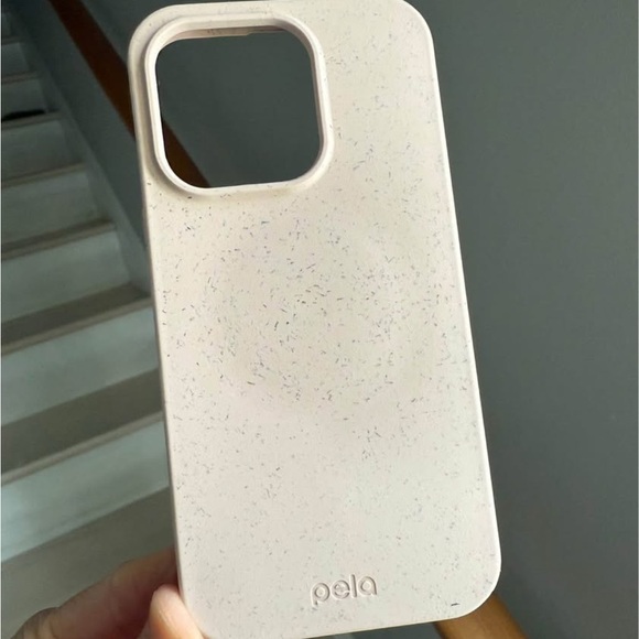Pela Phone Case for iPhone 16 pro - Picture 3 of 3